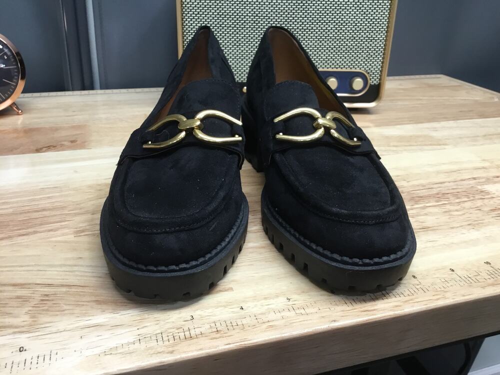 Marc Fisher Women's 6 Black Suede Delanie Slip-On Almond Toe Casual Loafers